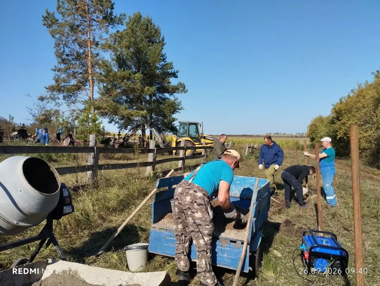 Жители Ютазинского поселения привели в порядок кладбище