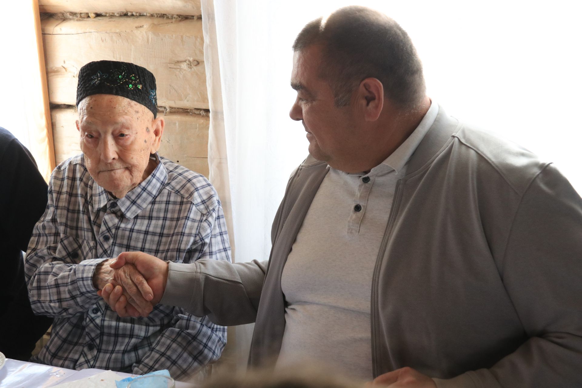Инком Абдуллин из Байряки отметил вековой юбилей