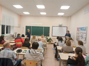 На родительском собрании в Уруссинской гимназии напомнили о соблюдении безопасности на дорогах