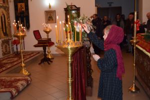 Православные женщины отмечают День жен-мироносиц