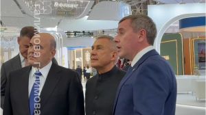 Мишустин и Минниханов: встреча на выставке «Золотая осень»