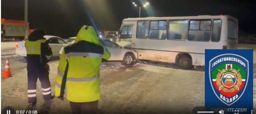 Трое ранены в ДТП с автобусом под Казанью