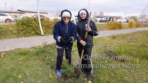 В Уруссинском сквере «Памяти воинам - интернационалистам» посажено сто сосен