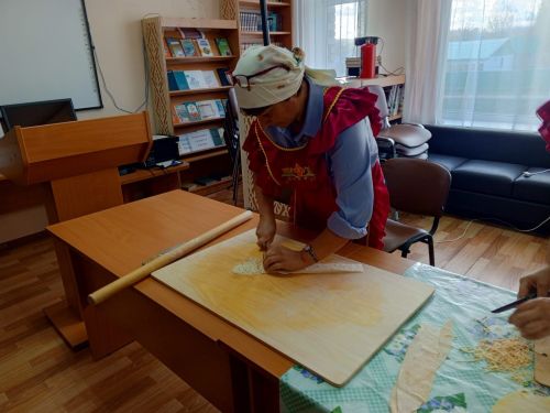 Женсовет села Ютаза приготовил лапшу для солдат СВО