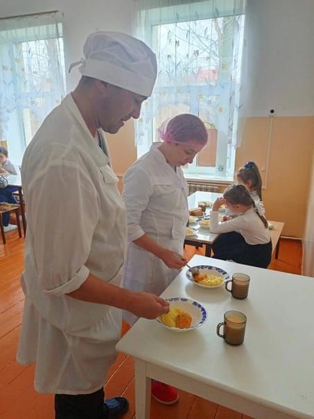 Подгорновская НОШ прошла родительский контроль горячего питания детей в школе
