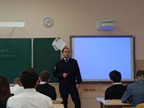 Уруссинские гимназисты с правами и обязанностями знакомы