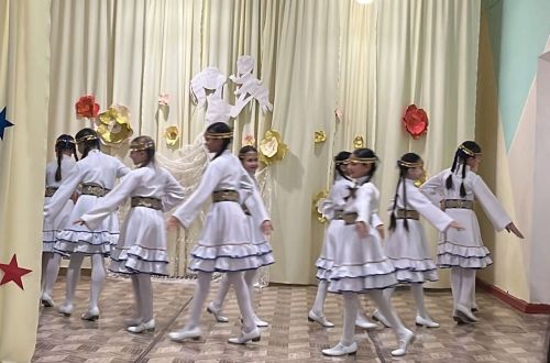В ЦДТ отметили наступающий День матери