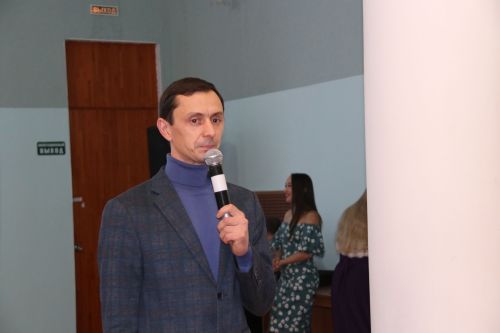 Дед Мороз со Снегурочкой пришли к активистам и представителям общественных организаций района