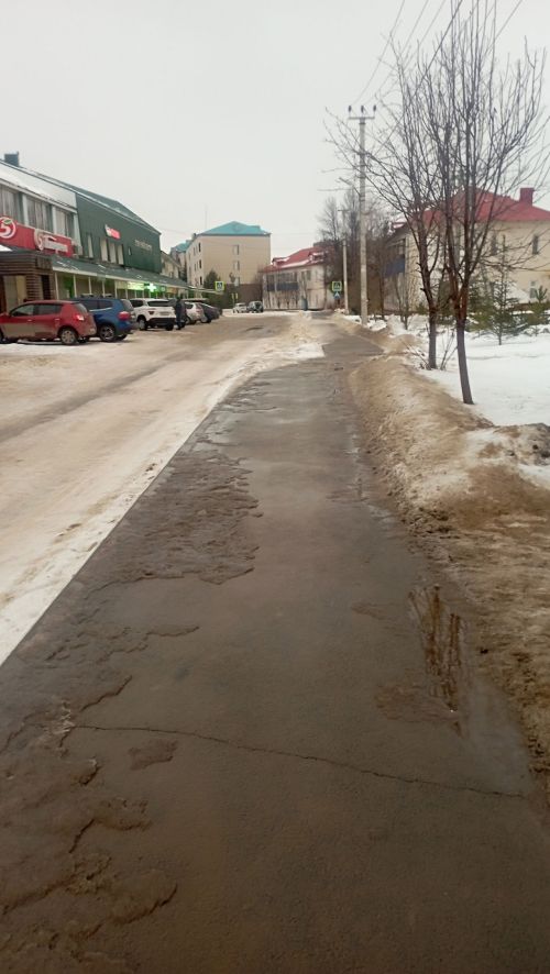 А за окном, то дождь, то снег...
