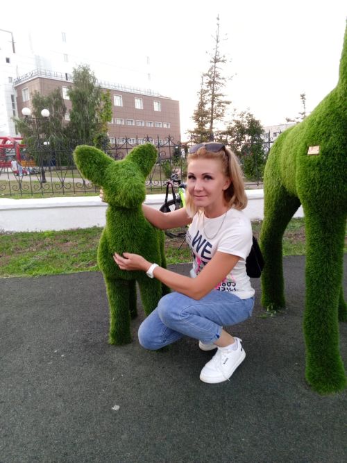 Ее мужчины носят на руках