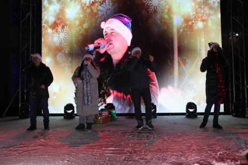 Главная елка Ютазинского района собрала гостей на праздник