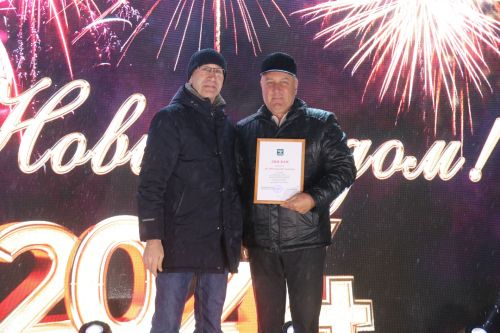 Главная елка Ютазинского района собрала гостей на праздник