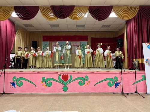 Творческие коллективы сельских поселений участвуют смотре-конкурсе художественной самодеятельности