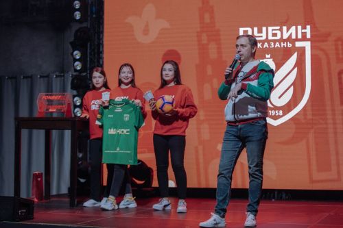 «Рубин» повернулся лицом к болельщикам и Казани