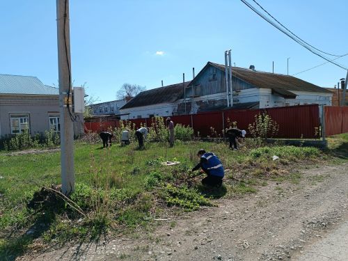 Работники культуры Ютазинского района вышли на субботник