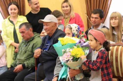 В честь Международного дня семьи в Уруссинском РДК состоялось чествование супружеских пар