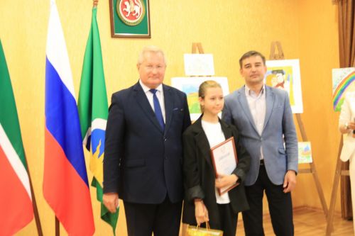 В честь Международного дня семьи в Уруссинском РДК состоялось чествование супружеских пар