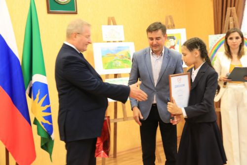 В честь Международного дня семьи в Уруссинском РДК состоялось чествование супружеских пар
