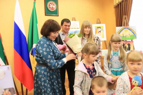 В честь Международного дня семьи в Уруссинском РДК состоялось чествование супружеских пар