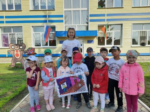 В уруссинском детском саду прошла акция для родителей «Яркое и безопасное лето на самокате»