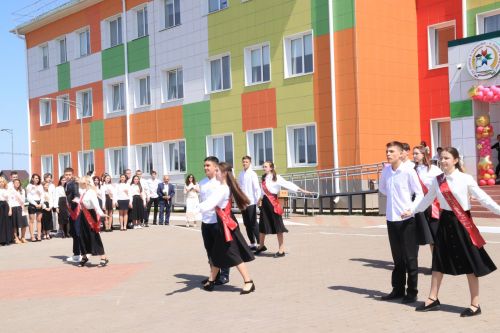 Прощай школа, здравствуй взрослая жизнь!