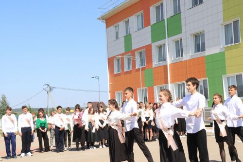 Прощай школа, здравствуй взрослая жизнь!