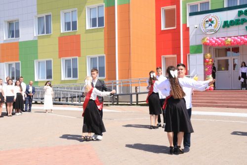 Прощай школа, здравствуй взрослая жизнь!
