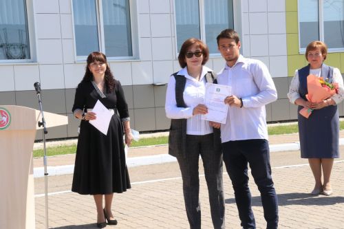 Прощай школа, здравствуй взрослая жизнь!