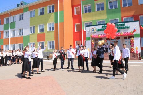 Прощай школа, здравствуй взрослая жизнь!