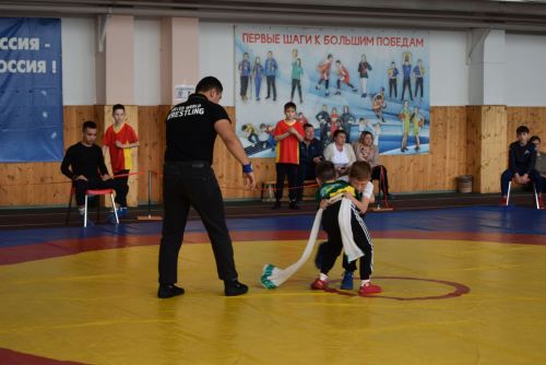 В Уруссу состоялось открытие Чемпионата Ютазинского района по национальной борьбе корэш