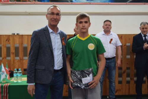 В Уруссу состоялось открытие Чемпионата Ютазинского района по национальной борьбе корэш