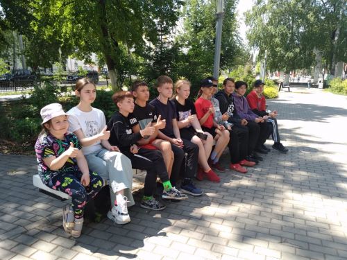 В парке “Семейный” Центральная детская библиотека провела викторину «Эти забавные животные»