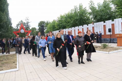 Распахнули сердца для памяти