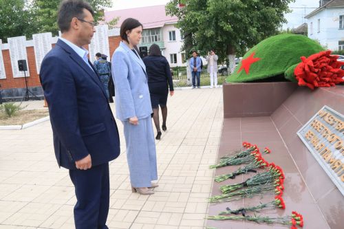 Распахнули сердца для памяти