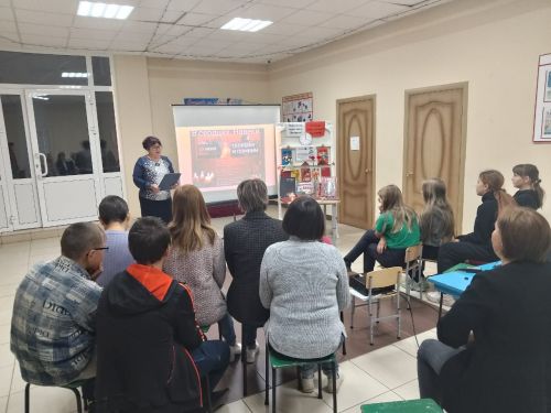 В Каракашлинской сельской библиотеке провели урок памяти «За час до рассвета»