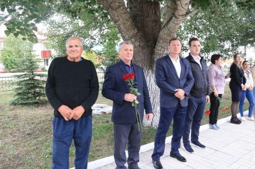 Распахнули сердца для памяти