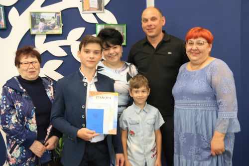 Уруссинским школьникам вручены аттестаты