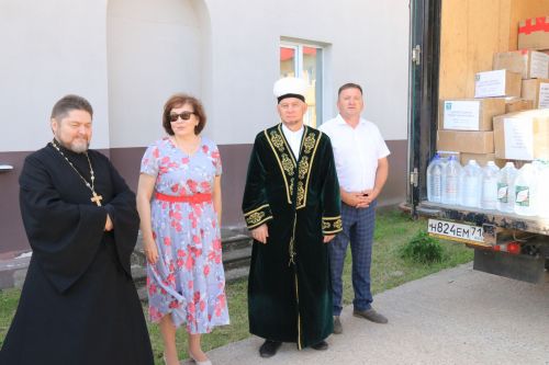 Гуманитарный груз — от ютазинцев