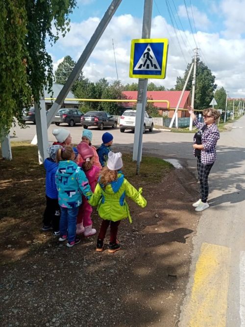 Ютазинские детсадовцы изучили правила БДД