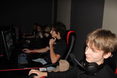 Вот и завершилась битва титанов Ютазинского района по Dota 2