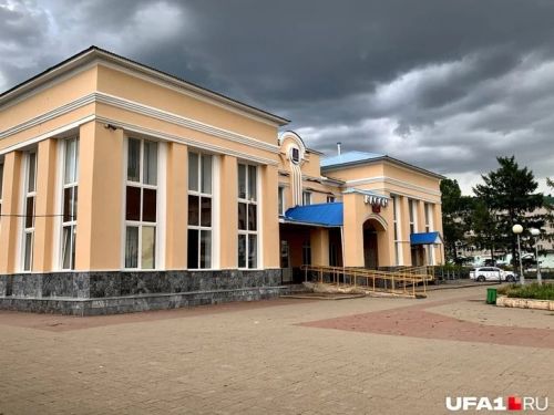Октябрьский - «Горы вокруг, такси «нулевых» и парадокс времени