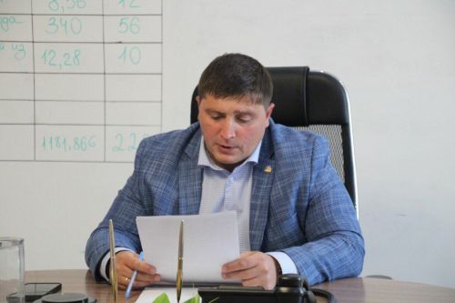 Многодетной семье из Татарстана, прожившей несколько лет в бане, помогли со строительством дома