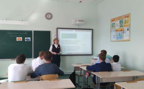 В Уруссинской гимназии стартовали профориентационные курсы «Россия — мои горизонты»