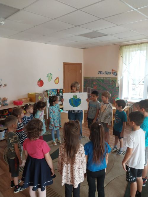 Международный день мира встретили уруссинские детсадовцы