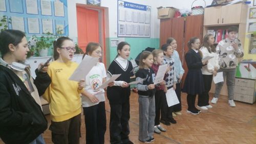 Ребята театральной студии  «Юные таланты» готовят новую постановку