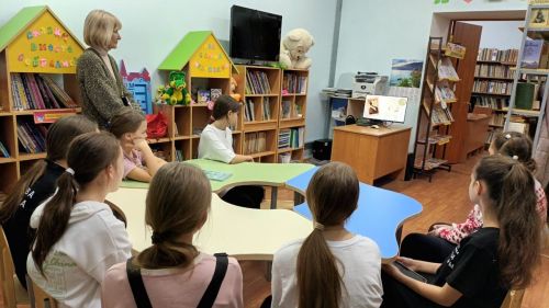 В Центральной детской библиотеке пгт. Уруссу прошел информационно-познавательный час