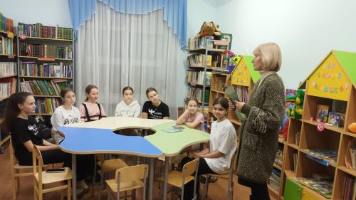 В Центральной детской библиотеке пгт. Уруссу прошел информационно-познавательный час