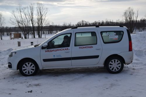 На Абсалямовском озере освятили Крещенскую прорубь
