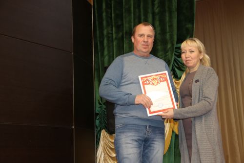 Приехавший в отпуск боец из Ютазов поблагодарил земляков