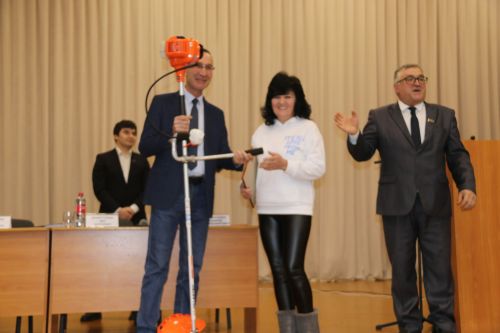Каракашлинцы на сходе граждан активно задавали вопросы